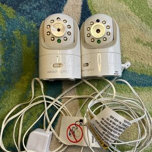 Infant Optics White Baby Monitor Camera Set